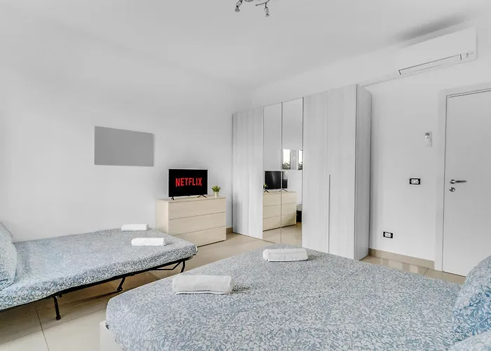 Rog27-Large Apartment With Transport Close To Home-